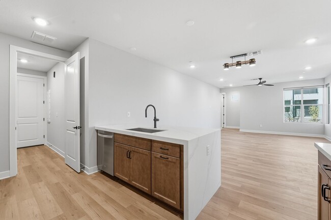 Building Photo - Brand-New 2025 Contemporary Condo | 2 Bed + 2 Bath | Prime North Phoenix Location