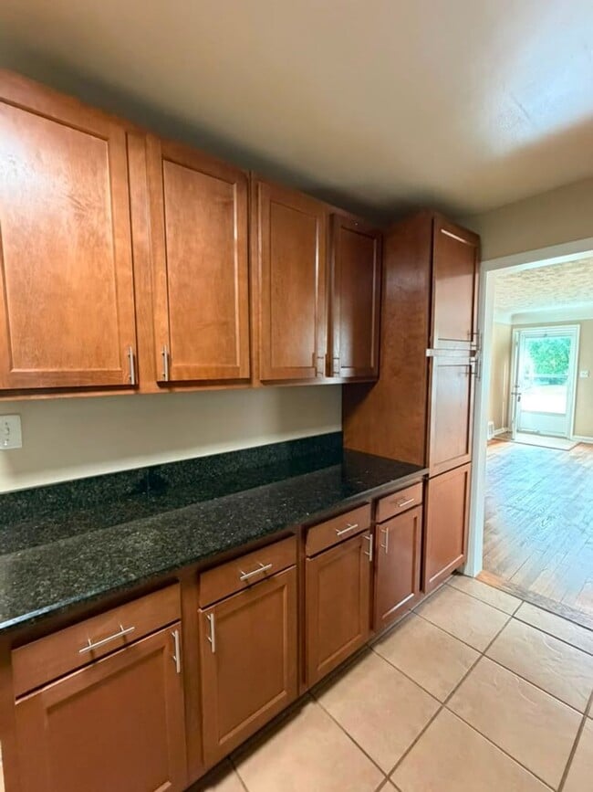 Building Photo - Room to Settle In with our SPACIOUS 3-Bedroom Wickliffe Home!