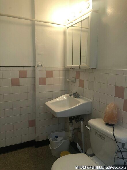 Building Photo - 55 S Huntington Ave