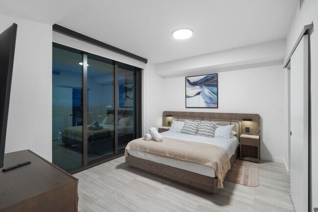 Building Photo - 7144 Byron Ave