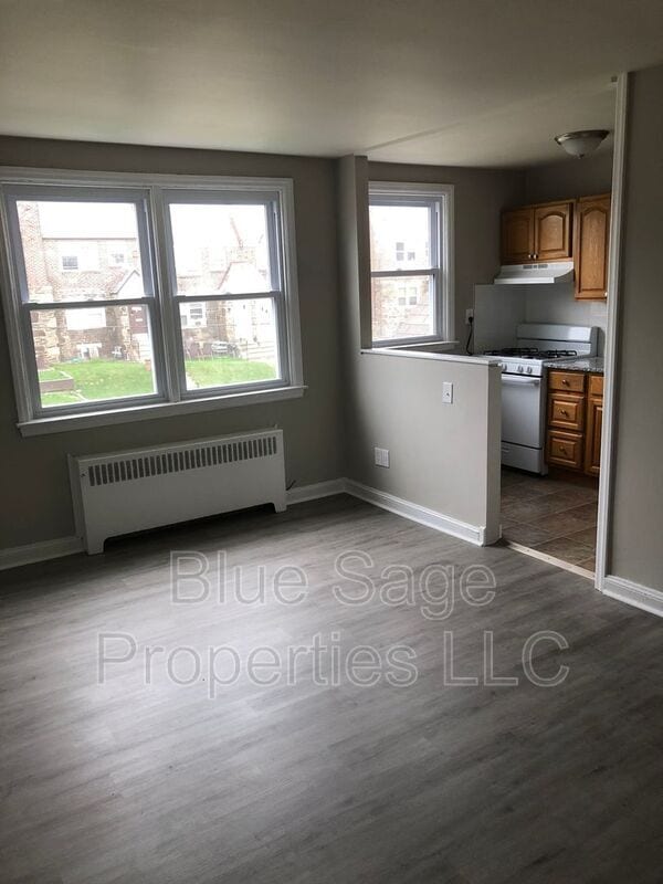 Building Photo - 813 Windermere Ave