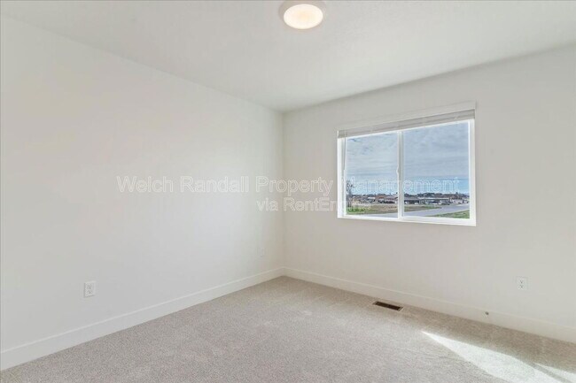 Building Photo - 3669 S 4625 W