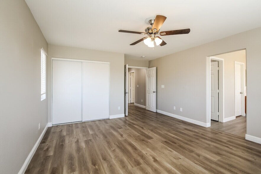 Building Photo - 6347 Blushing Willow St