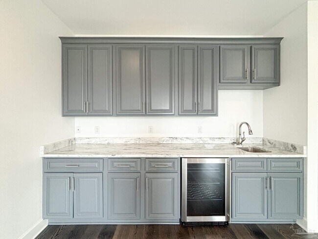 Building Photo - 10682 Noreaster Way