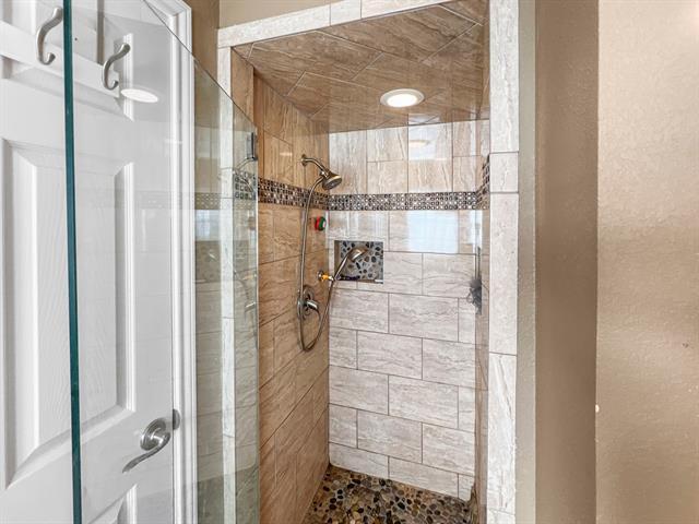 Building Photo - 3715 Dahlia Dr