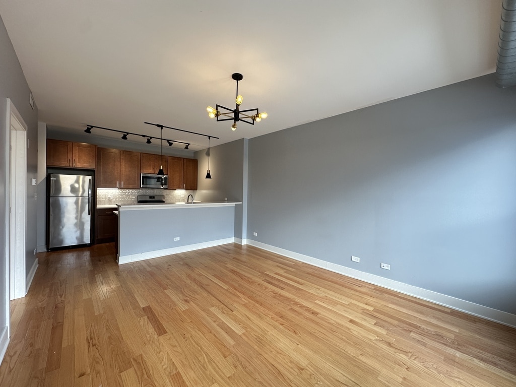 Building Photo - 2740 N Spaulding Ave