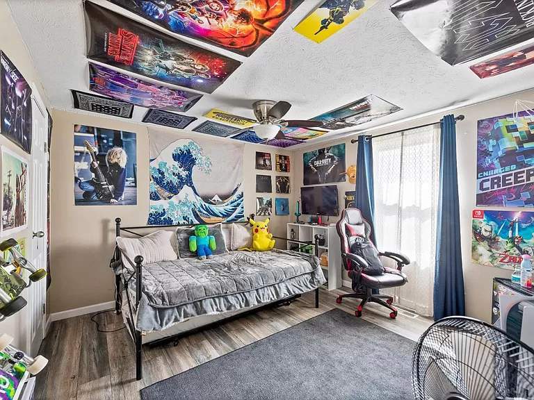 Building Photo - 1353 Firethorne Dr