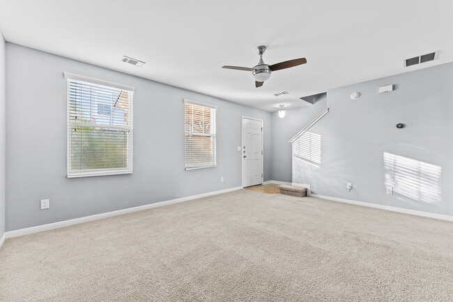 Building Photo - 320 Trestle Tree