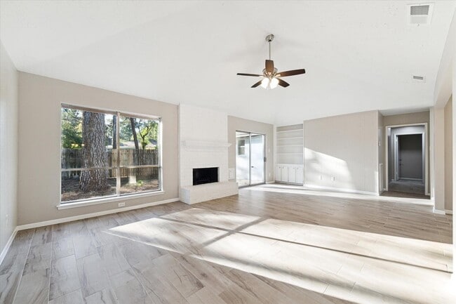 Building Photo - 22811 Cranberry Trail