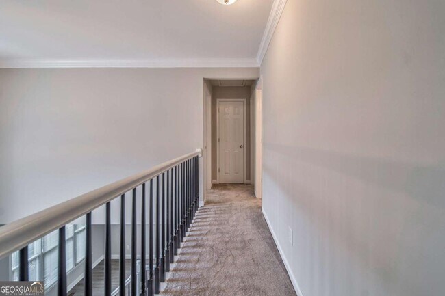 Building Photo - 2011 Town Lake Hills W