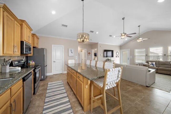 Building Photo - 2423 Sand Drift Ln