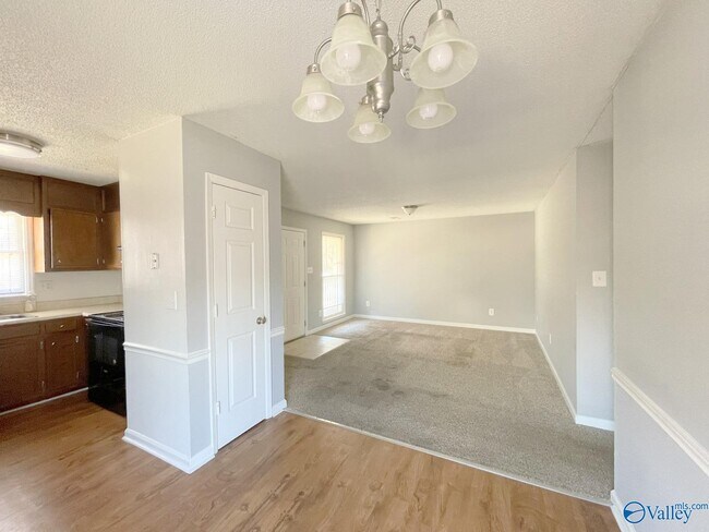 Building Photo - 1507 Halston Cir NW