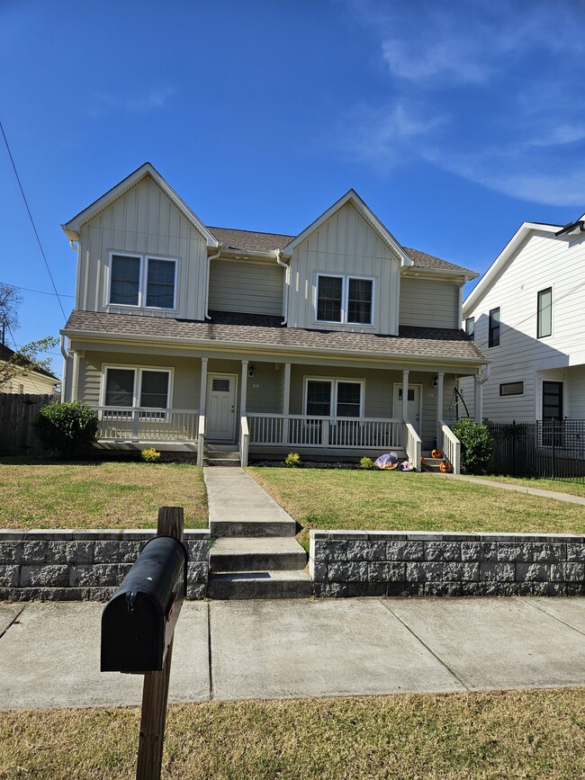 Building Photo - 1911 9th Ave N