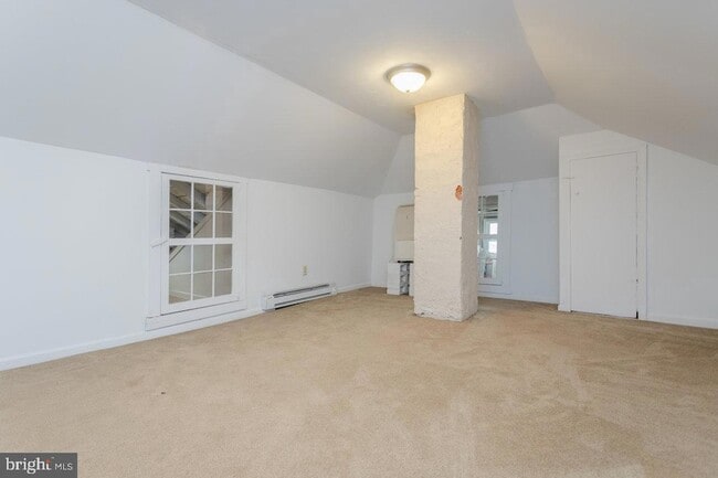 Building Photo - 775 Collicello St