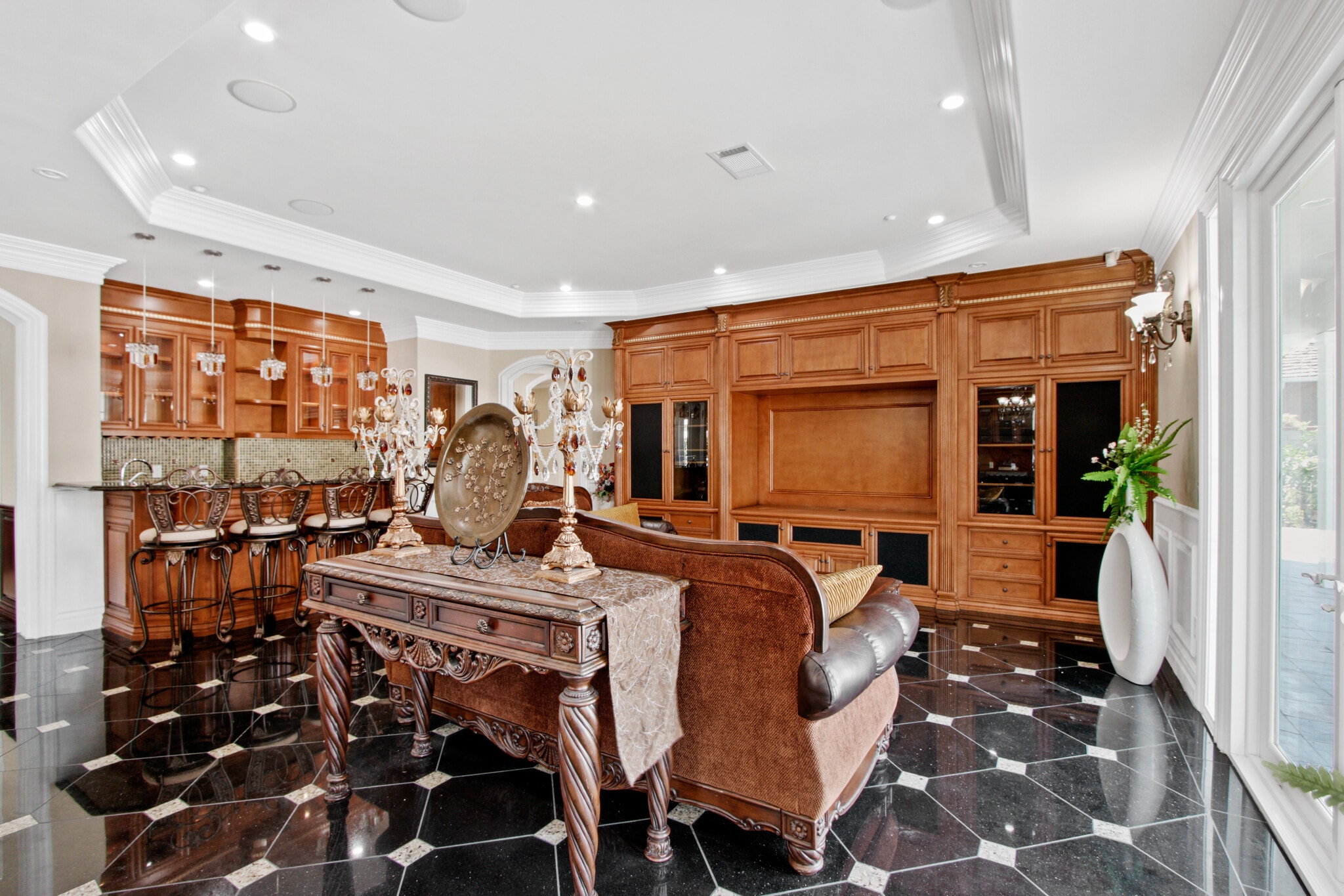 Building Photo - 1117 Encanto Dr