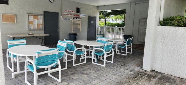 Building Photo - 11201 122nd Ave N