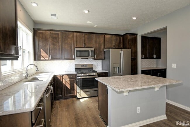 Building Photo - 11134 Ensle Dr