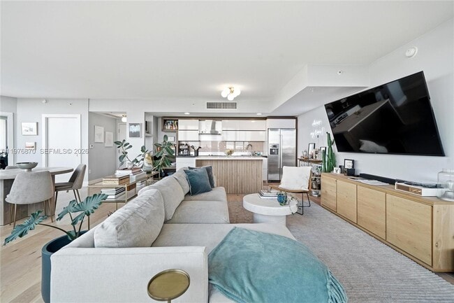 Building Photo - 2155 Washington Ct