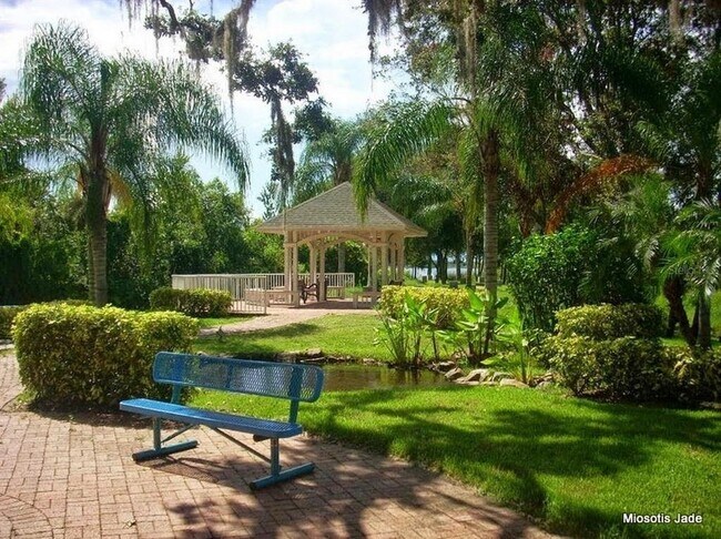 Building Photo - 4332 S Kirkman Rd