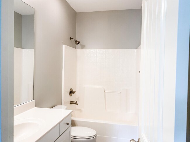 Building Photo - 22844 Rimbred Ct