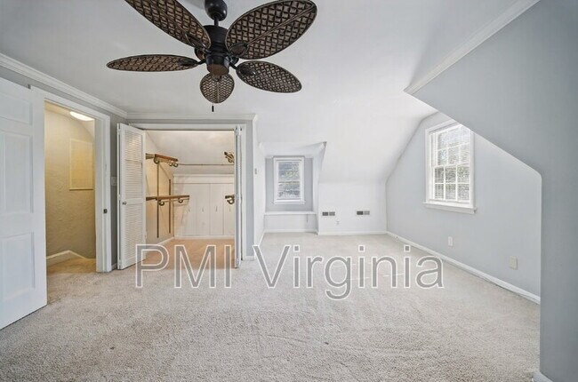 Building Photo - 1641 E Bayview Blvd