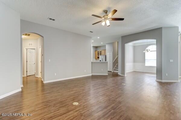 Building Photo - 1704 Dartmoor Ln