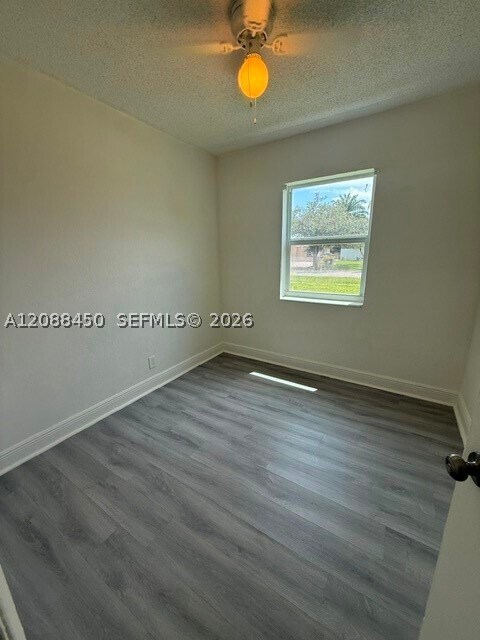 Building Photo - 1631 NW 14th Ct