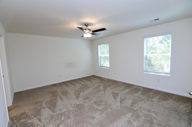 Building Photo - 1718 Canopy Dr