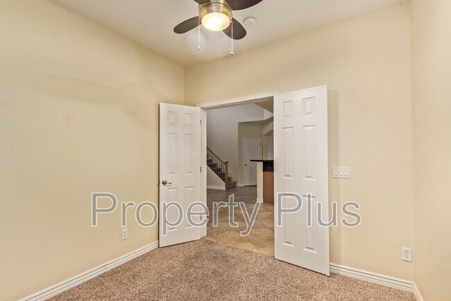 Building Photo - 8355 W Molly Ln