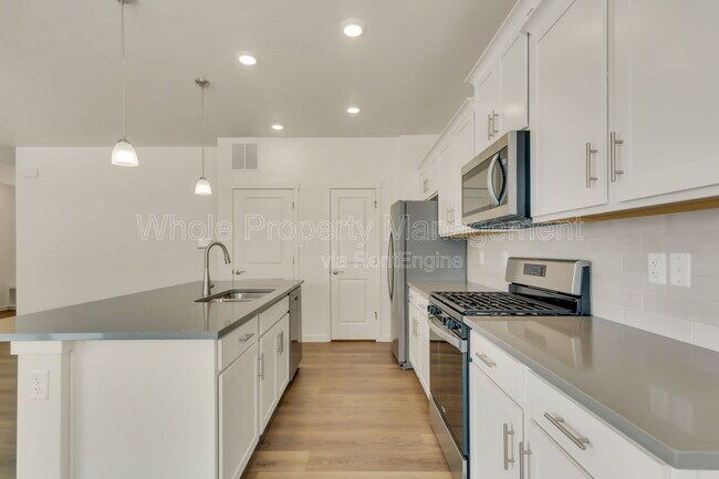 Building Photo - 18047 Dandy Brush Dr