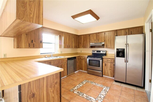Building Photo - 5123 Bonnybrook Dr W
