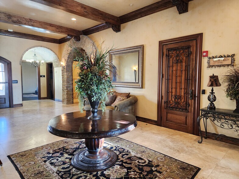 Building Photo - 1030 N 995 W