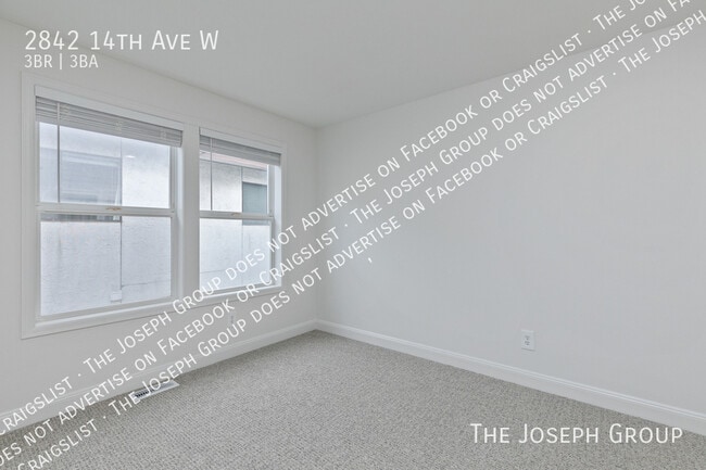 Building Photo - 2842 14th Ave W