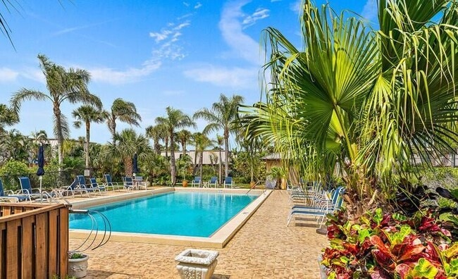 Building Photo - 1420 Ocean Way