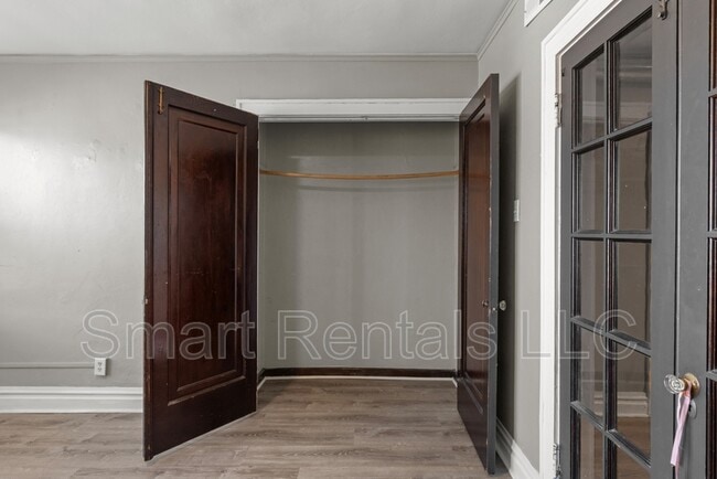 Building Photo - 5618 S Grand Blvd