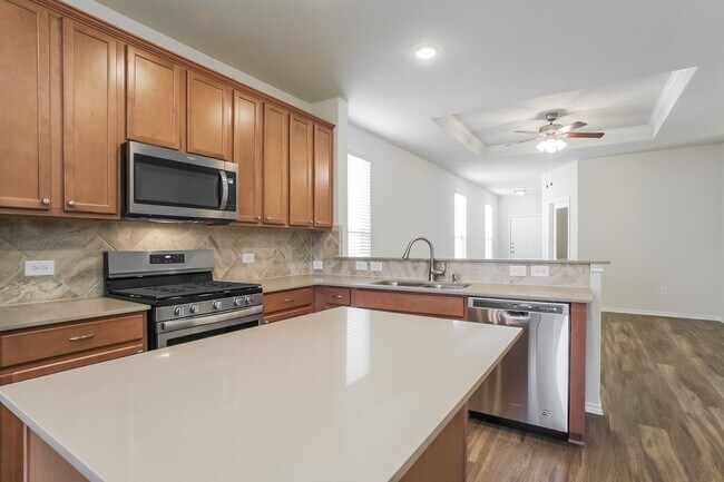 Building Photo - 14715 Sierra Garden Dr