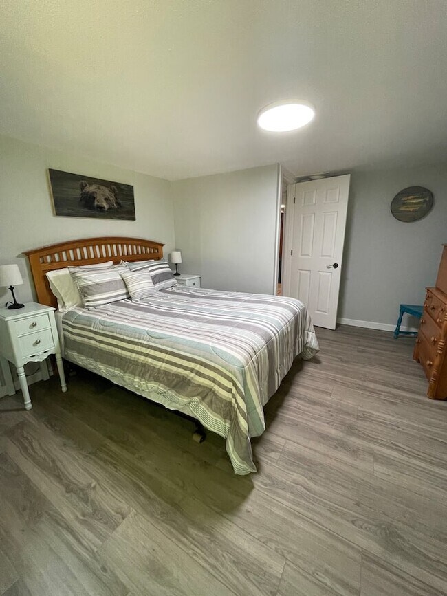 Room #3 - 5804 Barnhart Rd