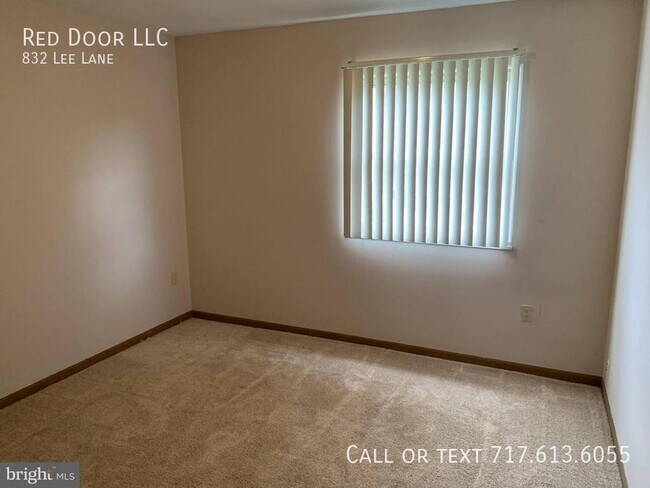 Building Photo - 832 Lee Ln