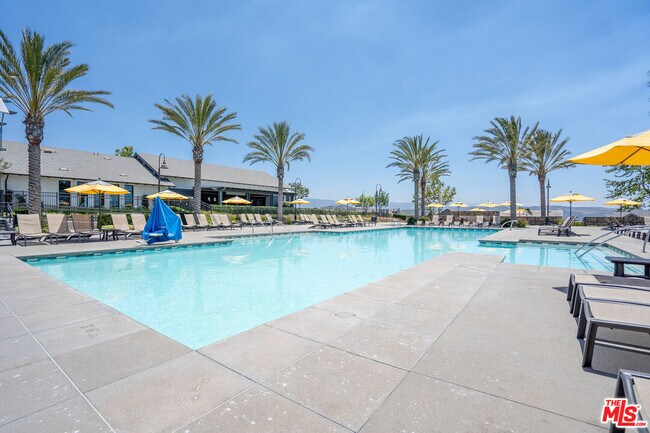 Building Photo - 61 Harness Wy