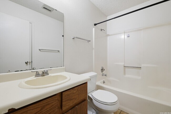 Building Photo - 8918 Fall River Dr