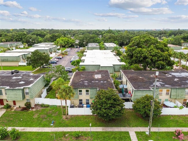 Building Photo - 1799 N Highland Ave