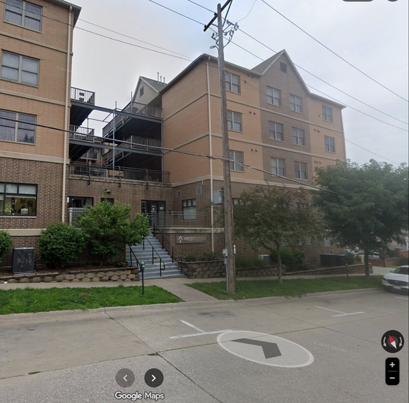 Side Entrance (E. Court St) - 332 S Linn St