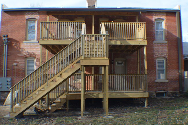 Building Photo - ALBERTA OFF BROADWAY