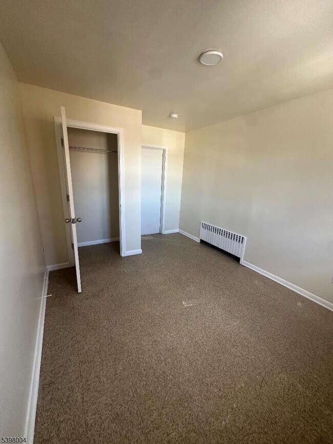 Building Photo - 115 Danforth Ave