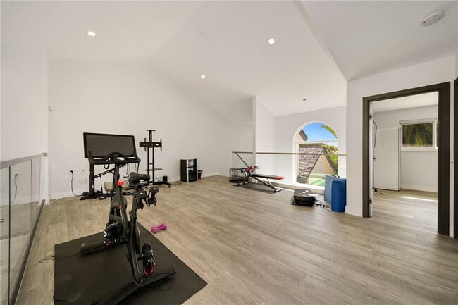 Building Photo - 11839 Highland Pl