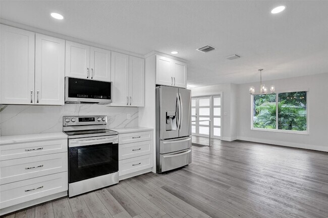 Building Photo - 5361 SW 7th St