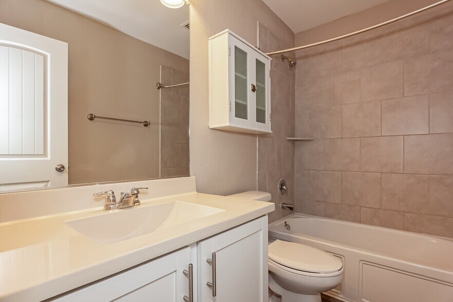 Building Photo - 14432 Leadrope Cir