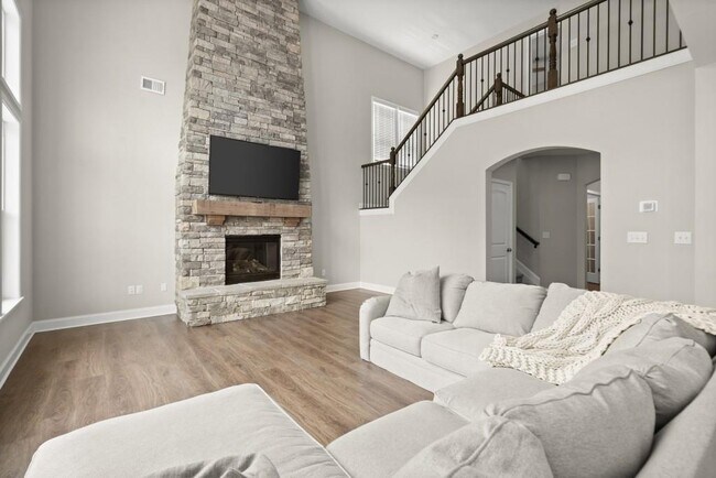 Building Photo - 8015 Scenic Ridge Wy