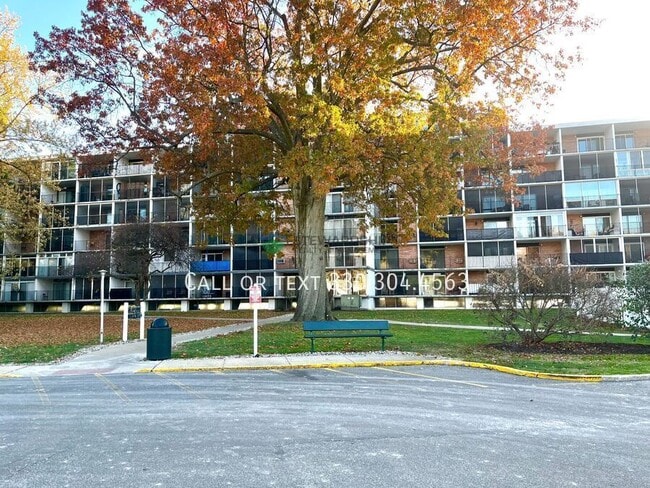 Building Photo - 2331 E Market St