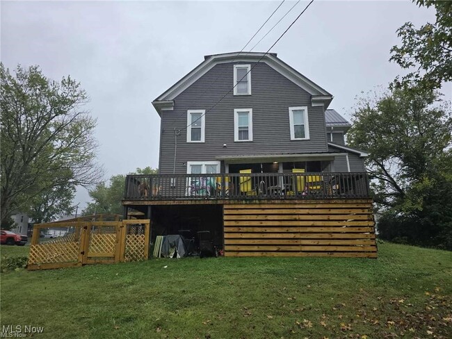 Building Photo - 202 Meek Ave